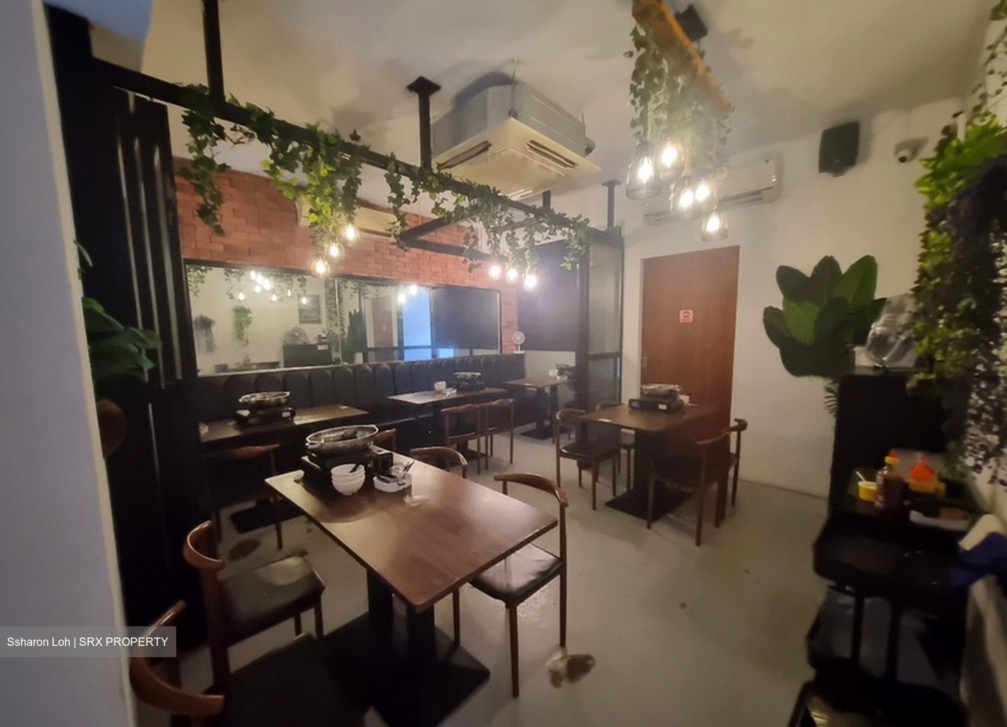 Yio Chu Kang Road (D19), Retail #604375411